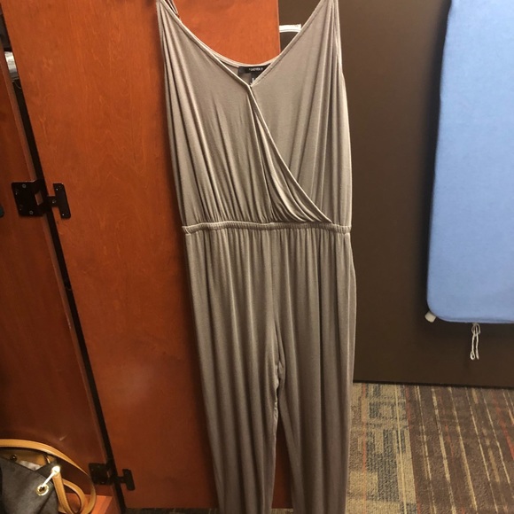 Sexy jumpsuit from forever 21 - Picture 1 of 4